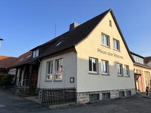 Bild vergr&ouml;&szlig;ern: Das Haus der Vereine in Rh&uuml;den.