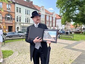 Bild vergr&ouml;&szlig;ern: Stadtf&uuml;hrung mit Dr. Willy M&ouml;nch