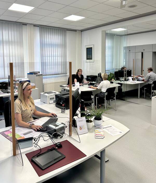 Bild vergr&ouml;&szlig;ern: Ein neuer Pass muss im B&uuml;rgerb&uuml;ro des Rathauses beantragt werden