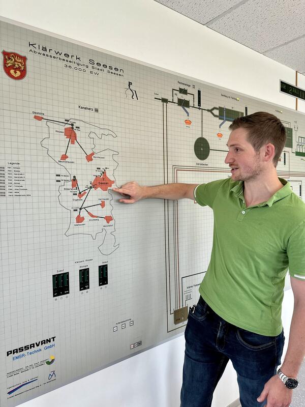 Bild vergr&ouml;&szlig;ern: Die Schalttafel ist nicht mehr in Betrieb - veranschaulicht aber die Abl&auml;ufe gut
