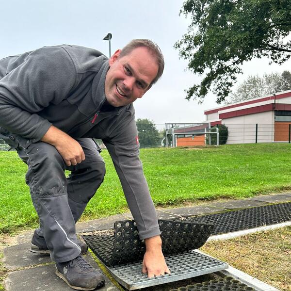 Bild vergr&ouml;&szlig;ern: Vandalismus Grundschule Rh&uuml;den6