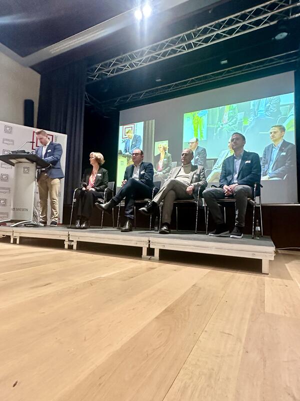 Bild vergr&ouml;&szlig;ern: Tagung Entrepreneurship Podium