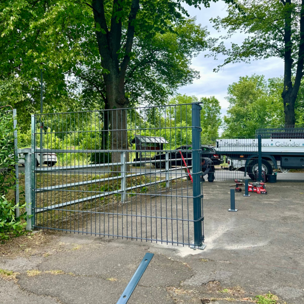 Bild vergr&ouml;&szlig;ern: Br&uuml;cke Rh&uuml;den1