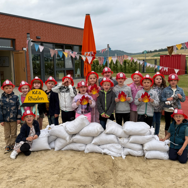 Bild vergr&ouml;&szlig;ern: Kita Rh&uuml;den Schulanf&auml;nger1