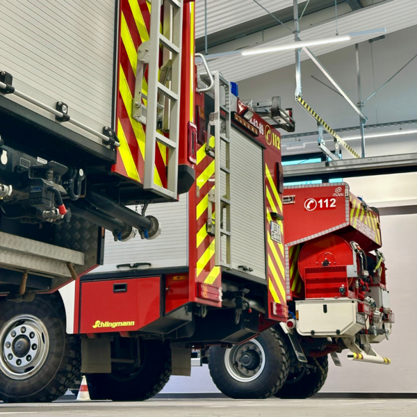 Bild vergr&ouml;&szlig;ern: Ger&auml;tehaus Rh&uuml;den Neubau Feuerwehr (10)