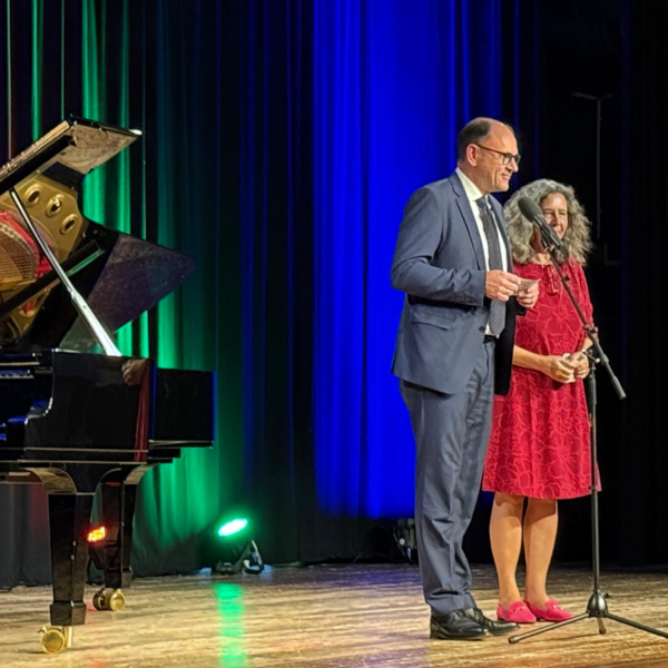 Bild vergr&ouml;&szlig;ern: Steinway in Concert (1)
