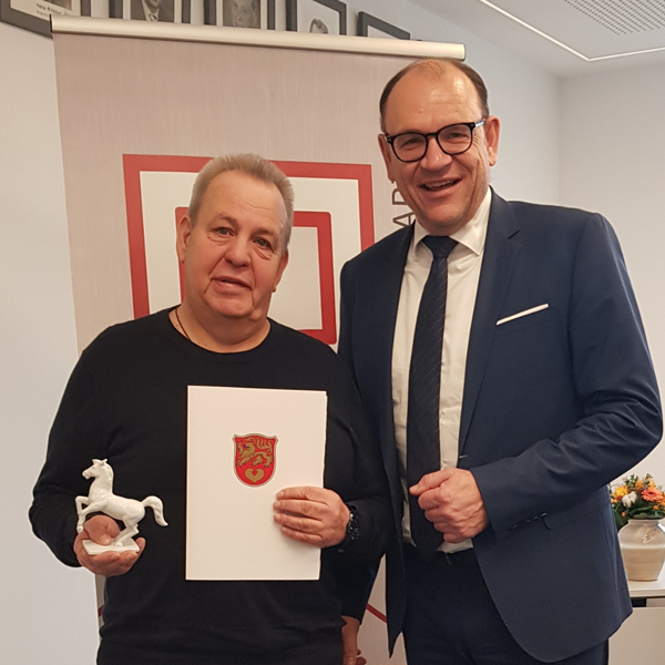 Bild vergr&ouml;&szlig;ern: Verabschiedung Hausmeister Rainer G&ouml;bel