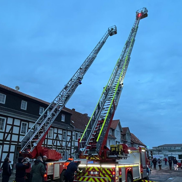 Bild vergr&ouml;&szlig;ern: Drehleiter FFW Seesen (4)