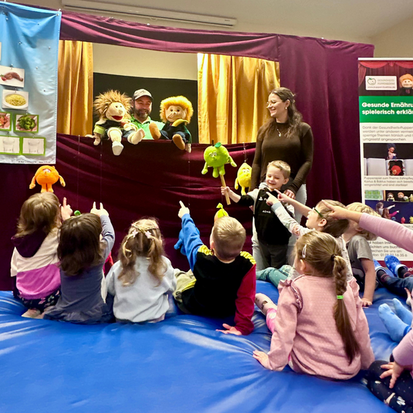 Bild vergr&ouml;&szlig;ern: Puppentheater 1
