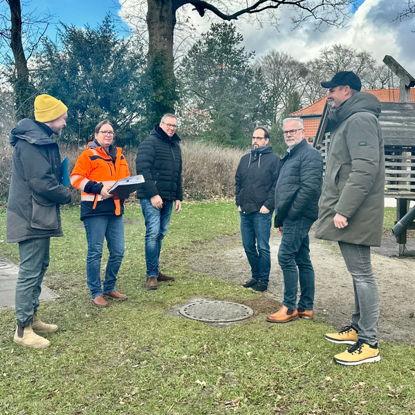 Bild vergr&ouml;&szlig;ern: Kinderspielplatz Bauanlaufbesprechung (1)