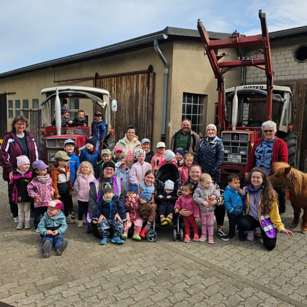 Bild vergr&ouml;&szlig;ern: Abenteuer Bauernhof -  Kita Am Spottberg auf dem Hof Weidner (5)